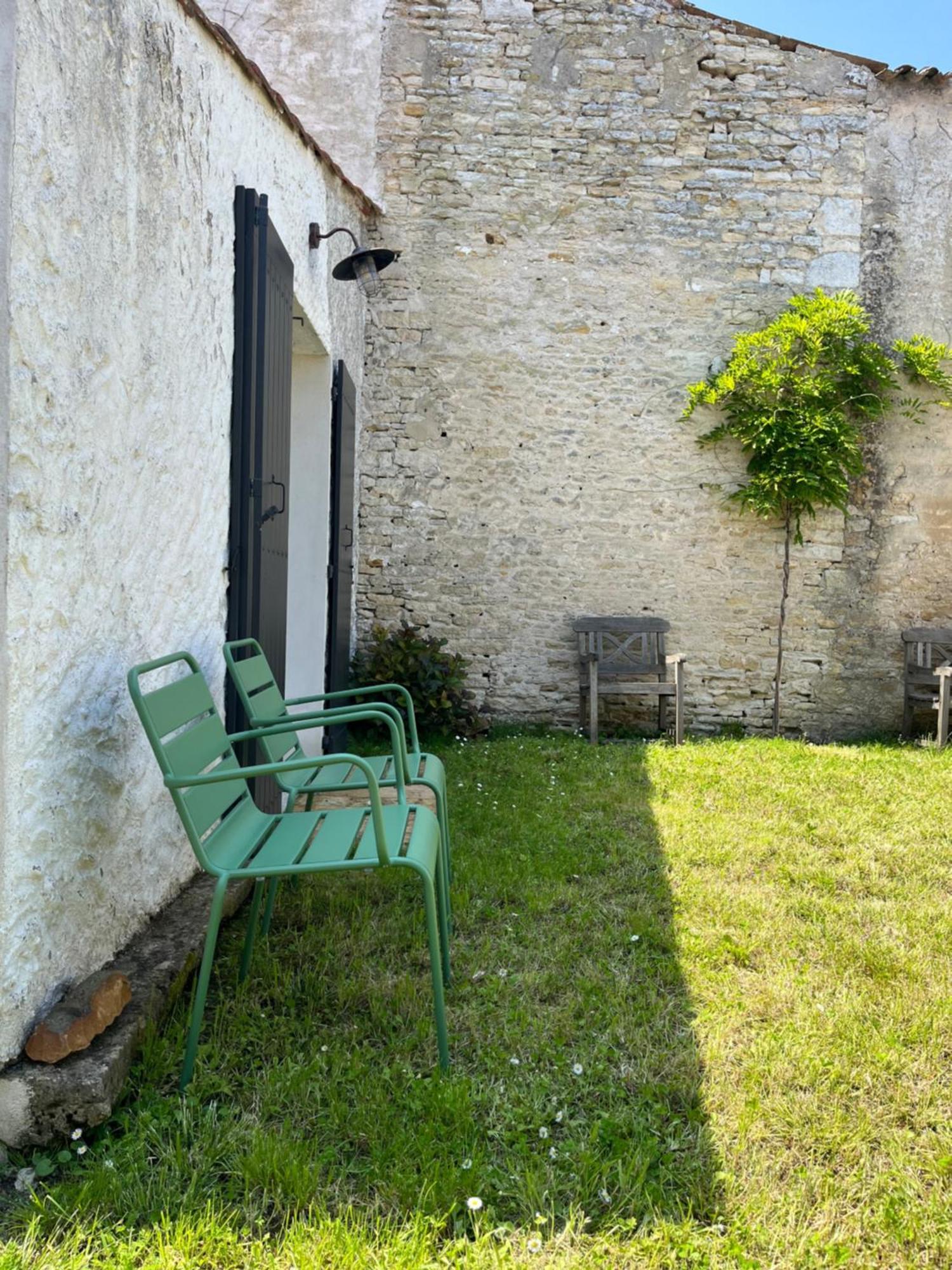 Elegante Maison Familiale Au Coeur Des Remparts De La Citadelle Le Chateau-d'Oleron Exterior foto